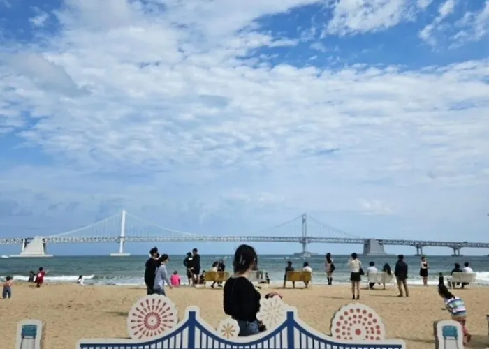 #gwangan Bridge#광안리해수욕장#광안대교뷰#해변뷰#헬스사우나#코니하우스 Apartment