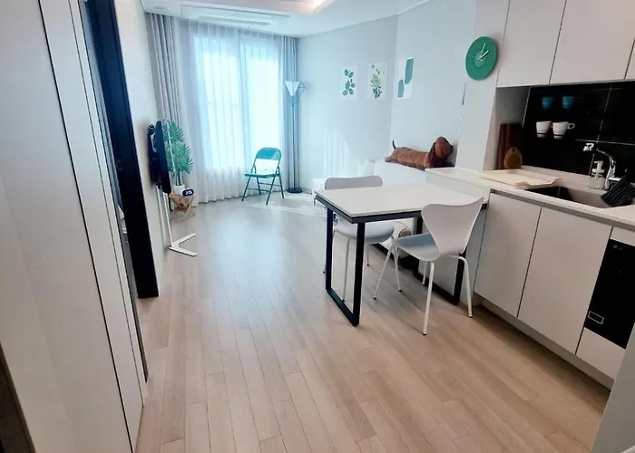 Apartment #gwangan Bridge#광안리해수욕장#광안대교뷰#해변뷰#헬스사우나#코니하우스 Busan