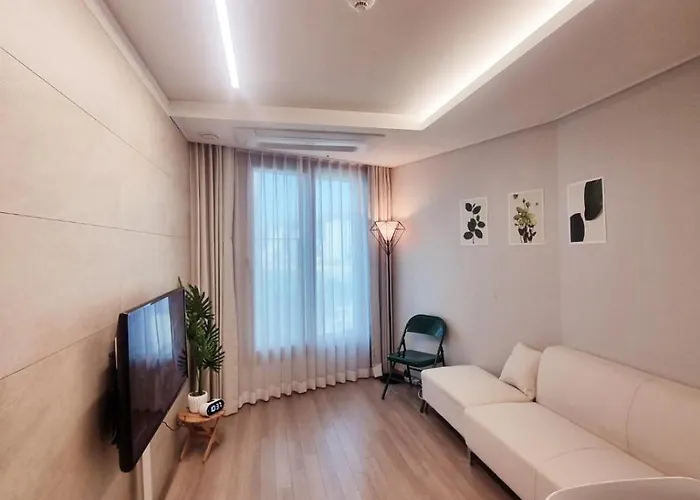 Apartment #gwangan Bridge#광안리해수욕장#광안대교뷰#해변뷰#헬스사우나#코니하우스