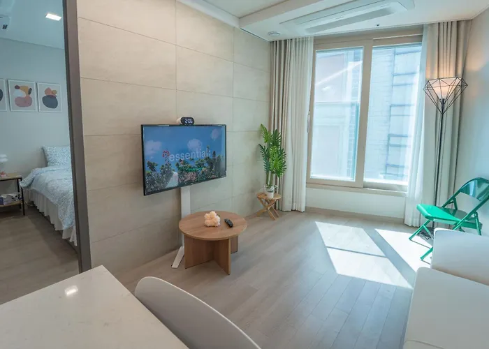 #gwangan Bridge#광안리해수욕장#광안대교뷰#해변뷰#헬스사우나#코니하우스 Apartment *